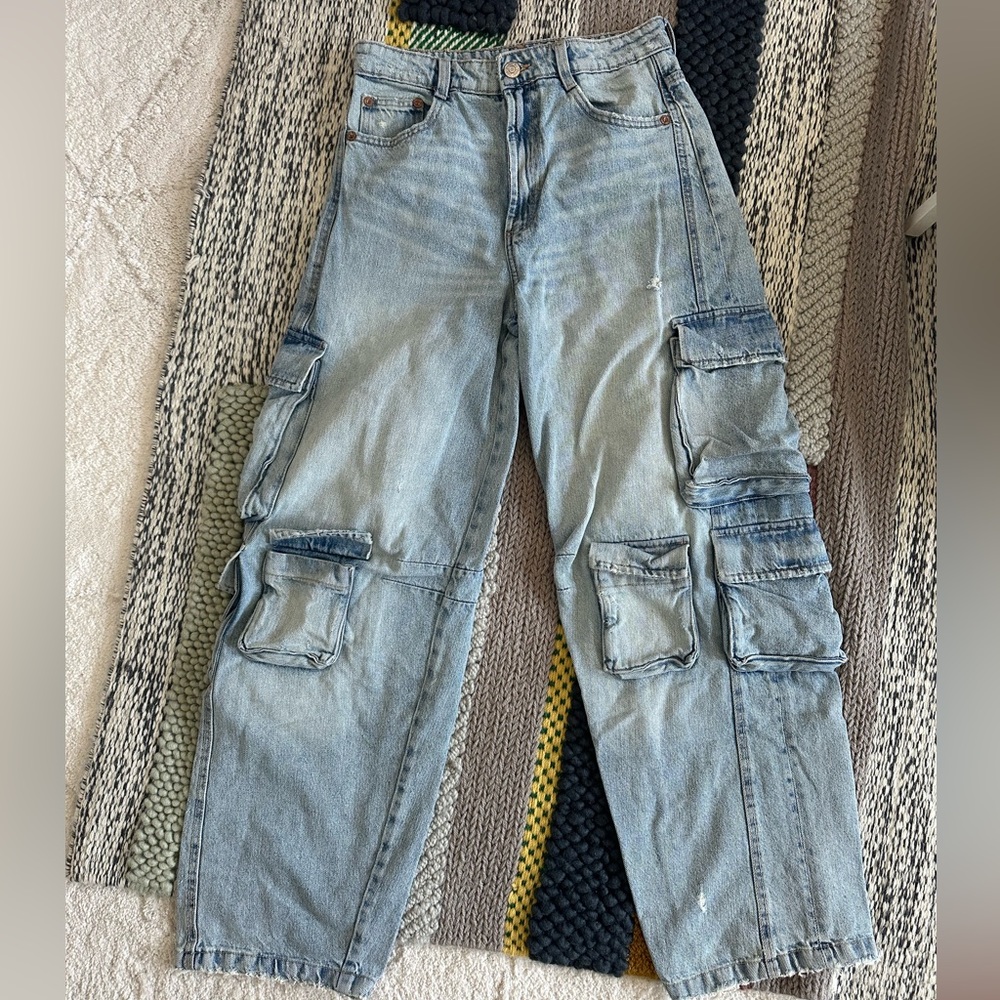 ZARA 90’s cargo jean